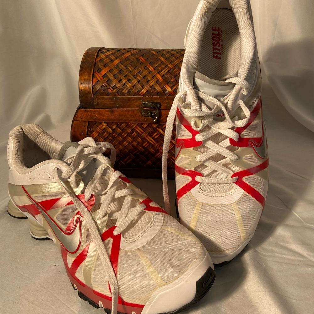 Nike Shox Roadster